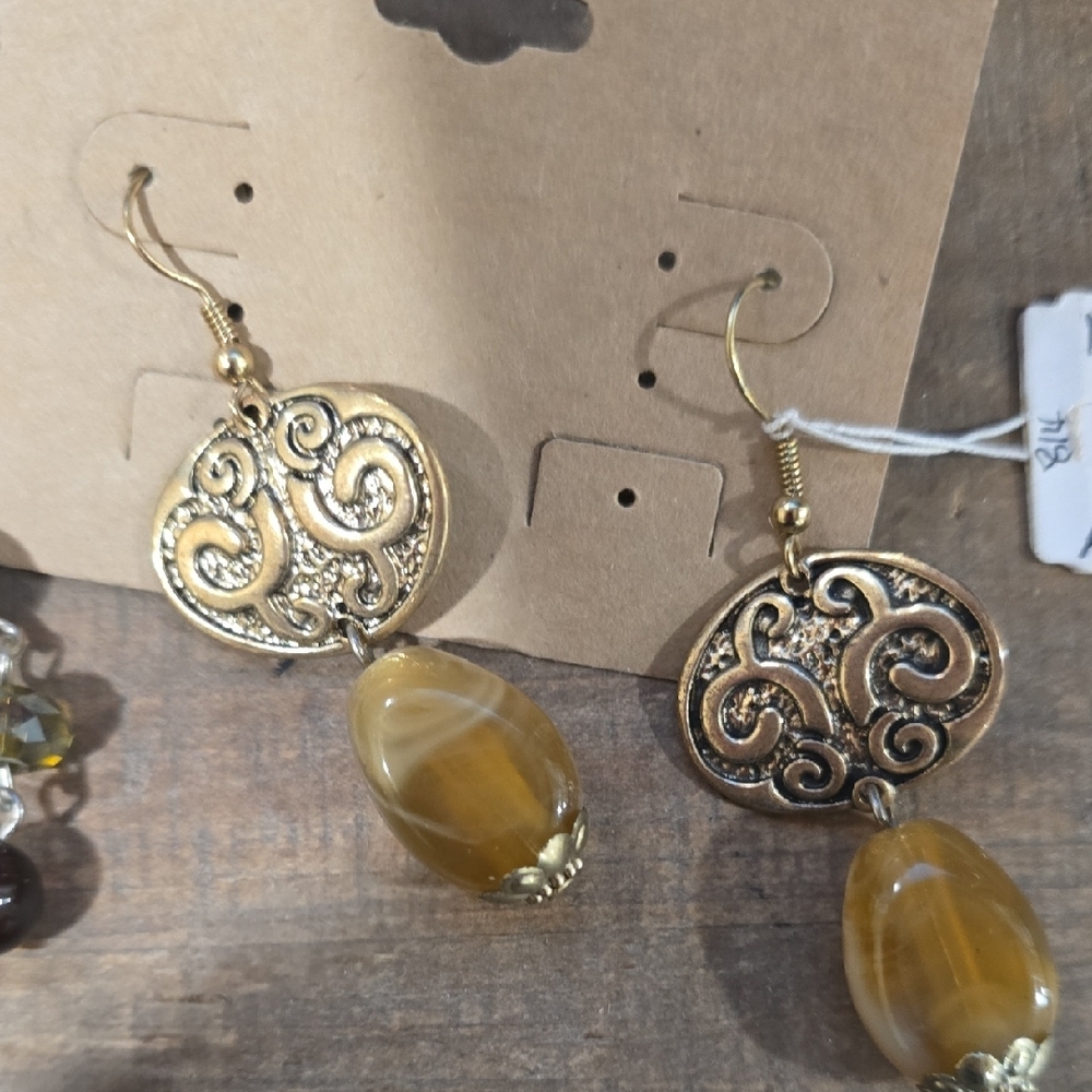 Erica Lyons Multicolor Earring Collection - Picture 6 of 6